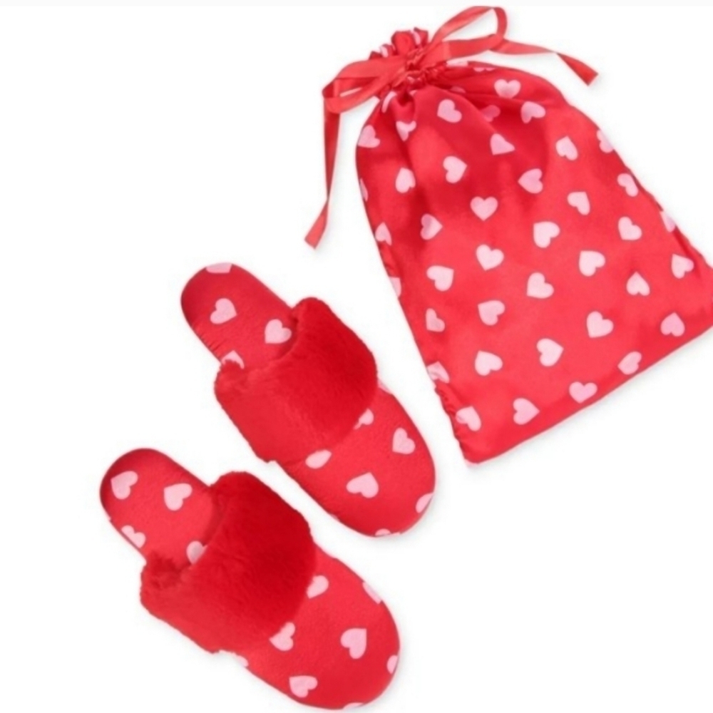 INC INTERNATIONAL INTIMATES Heart Slippers in Bag Large (9-10)